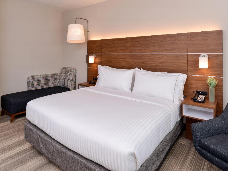 Holiday Inn Express & Suites Trinity By IHG image