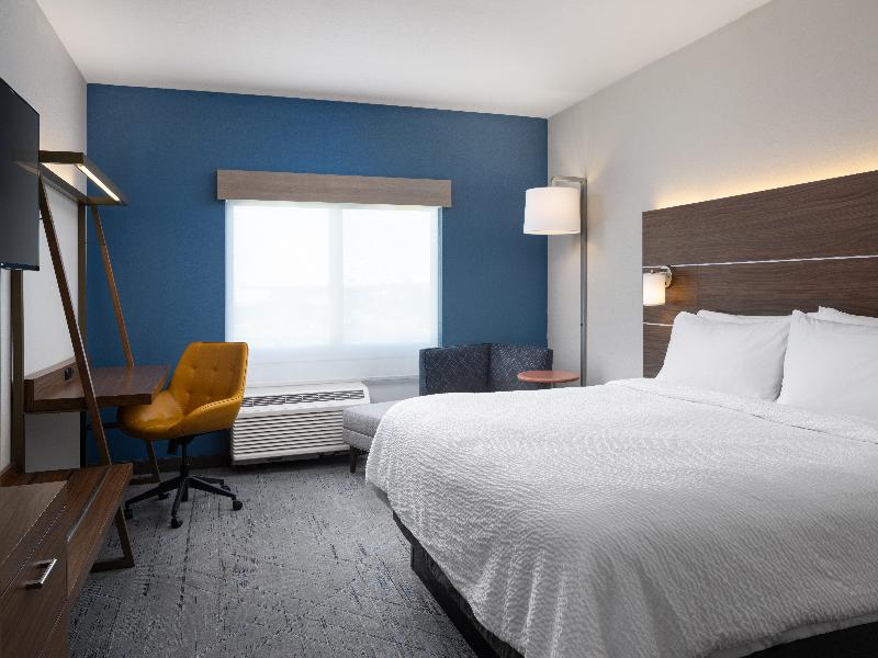 Holiday Inn Express & Suites Trinity By IHG image