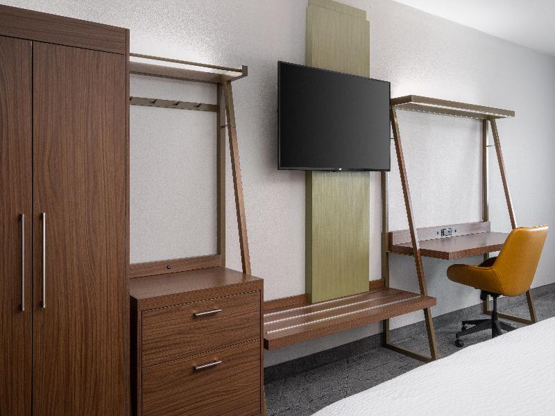 Holiday Inn Express & Suites Trinity By IHG image
