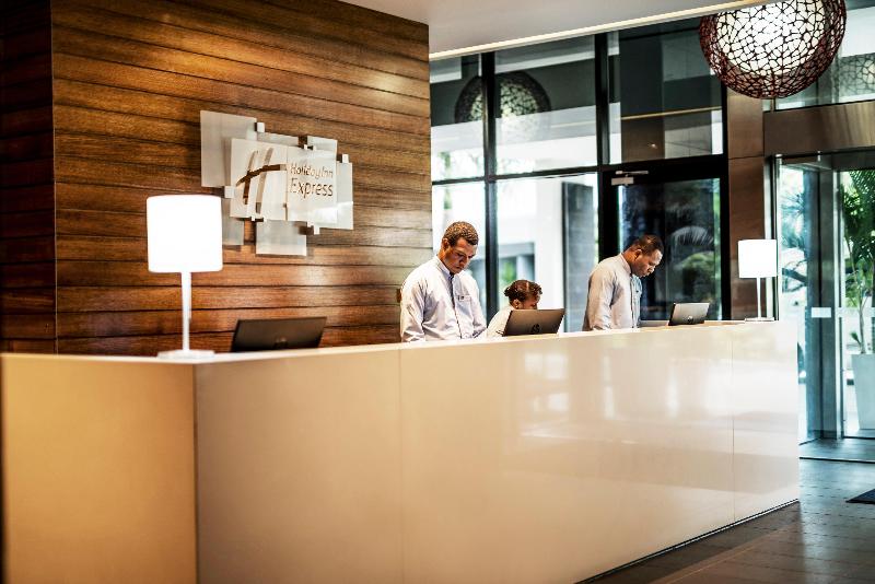 Holiday Inn Express Port Moresby image