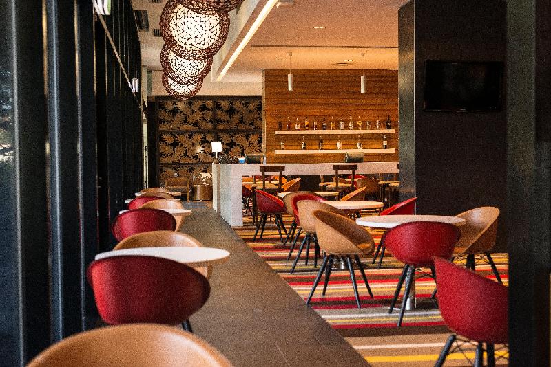 Holiday Inn Express Port Moresby image