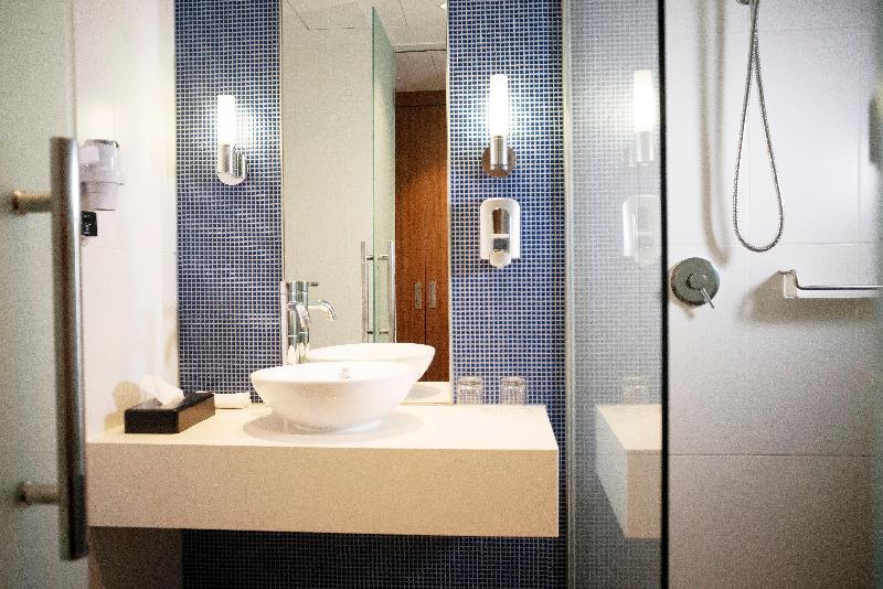 Holiday Inn Express Port Moresby image