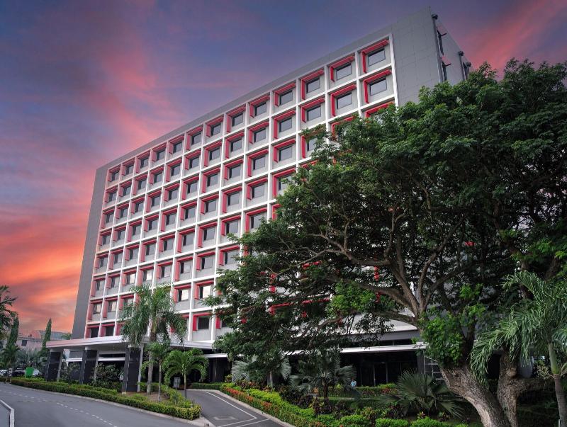 Holiday Inn Express Port Moresby image