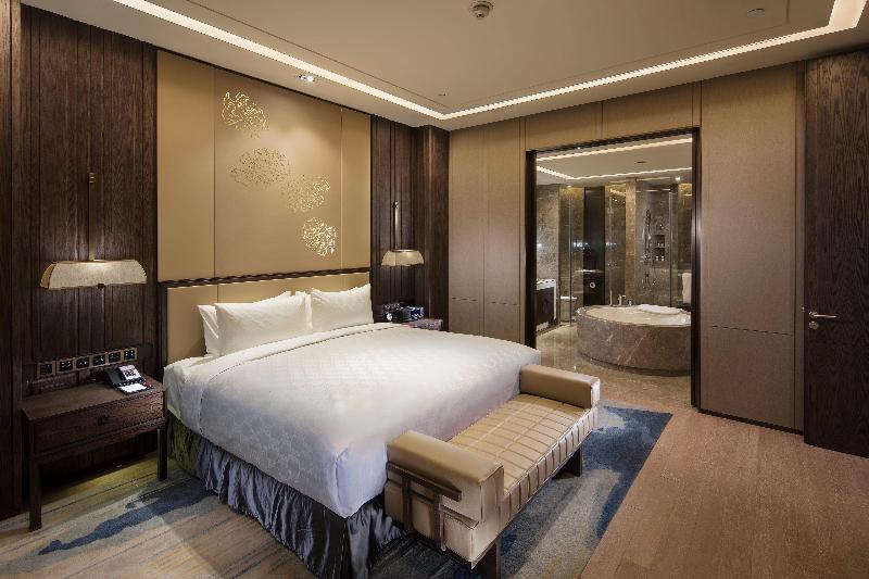 Holiday Inn Zhangjiakou Downtown by IHG