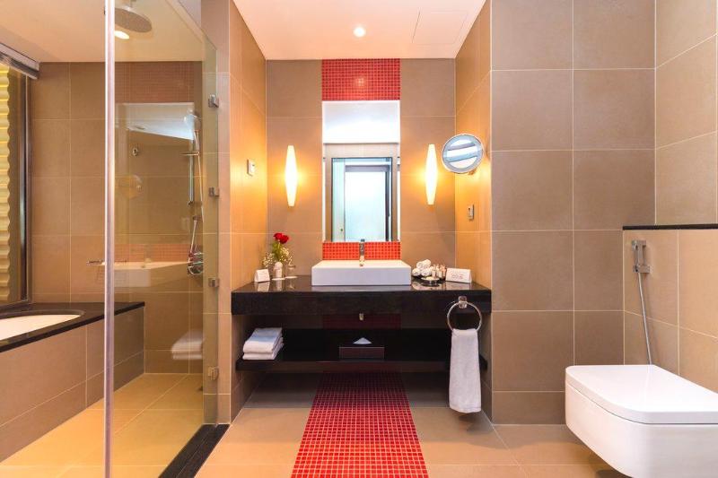 Crowne Plaza Riyadh RDC Hotel and Convention image