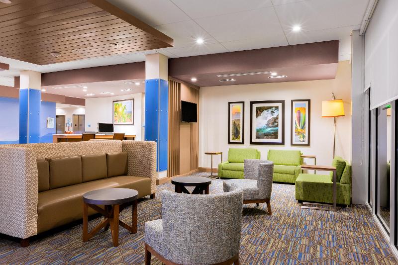 Holiday Inn Express and Suites Prosser-Yakima Vall image