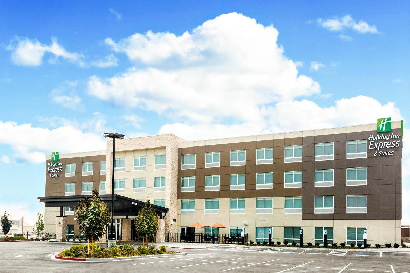 Holiday Inn Express and Suites Prosser-Yakima Vall image
