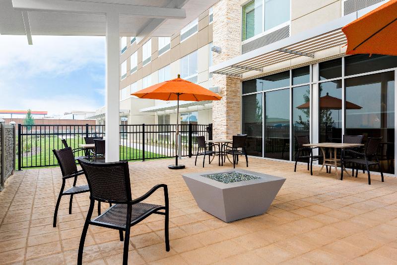 Holiday Inn Express and Suites Prosser-Yakima Vall image