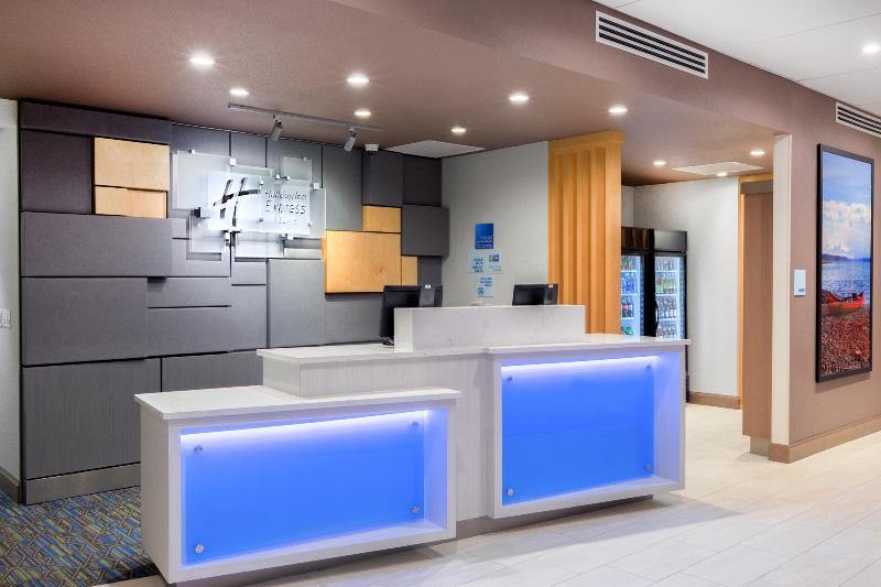 Holiday Inn Express and Suites Prosser-Yakima Vall image
