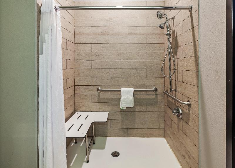 Holiday Inn Express and Suites Perryton image