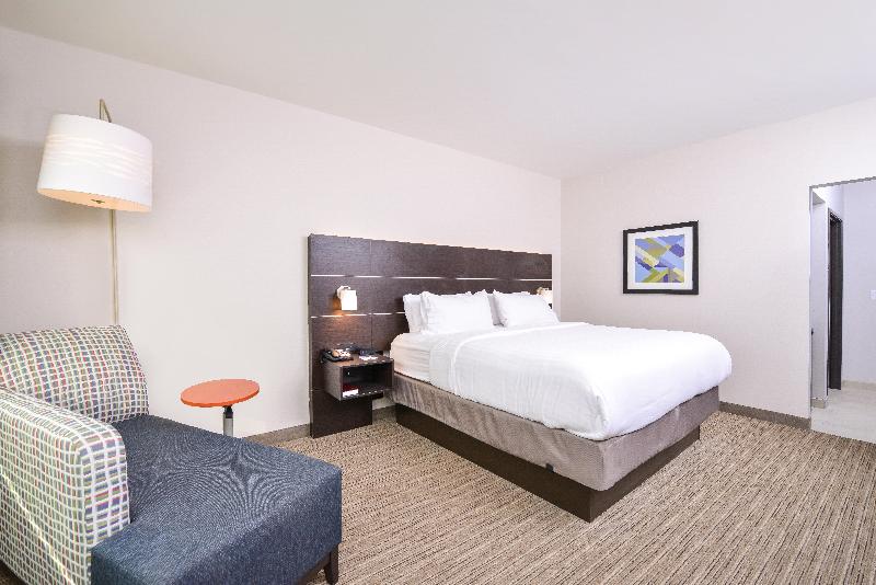 Holiday Inn Express Donaldsonville photo 20