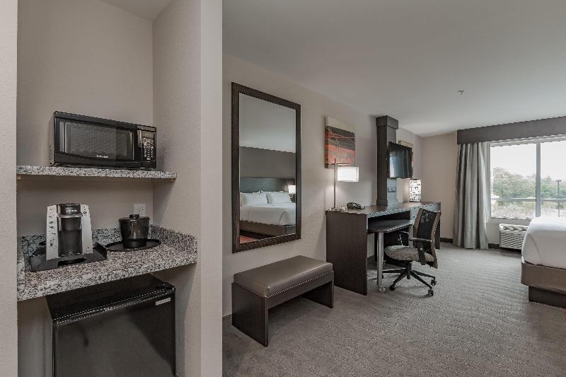 Holiday Inn Mishawaka - Conference Center photo 16