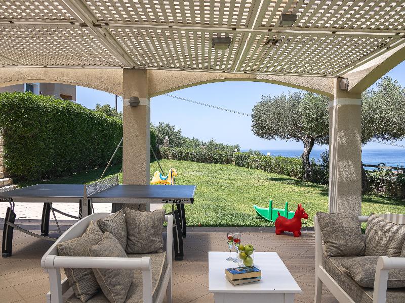 Carme Villas image