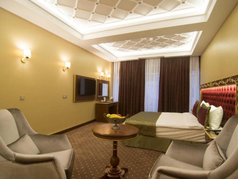 MB Deluxe Hotel image