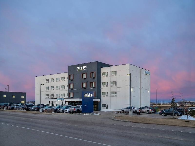 Park Inn by Radisson Edmonton Airport image