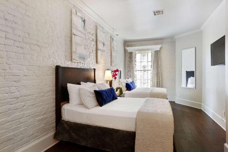 La Galerie French Quarter Hotel image