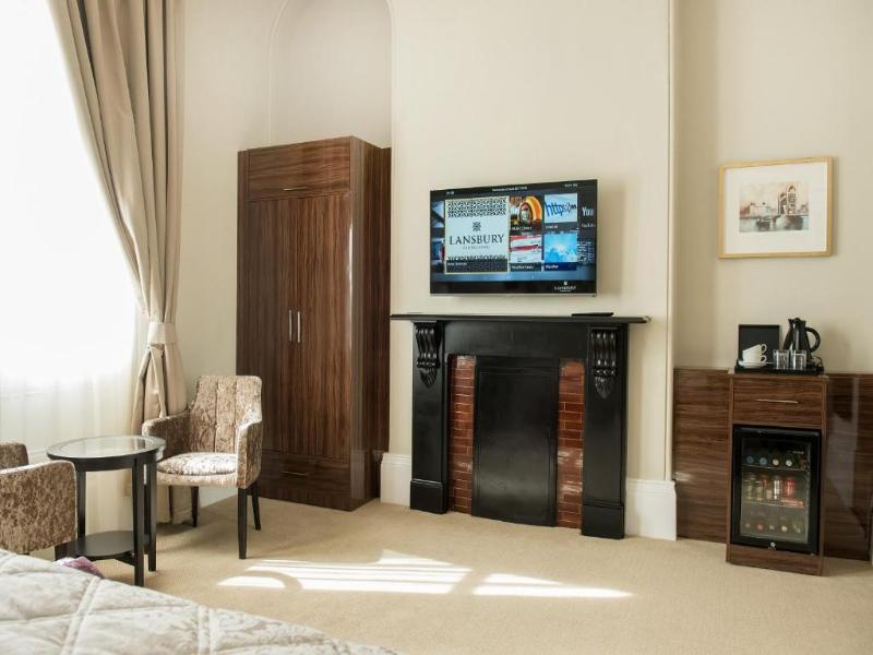 The Lansbury Heritage A Sunday Ht- Canary Wharf image