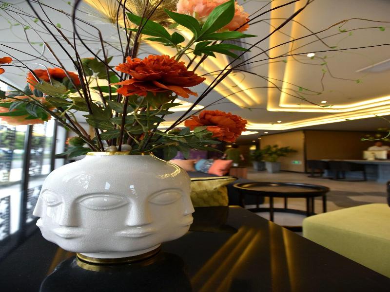 Shanghai-Deco Hotel image