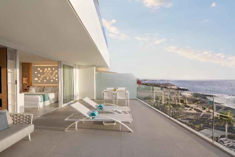 Royal Hideaway Corales Suites image