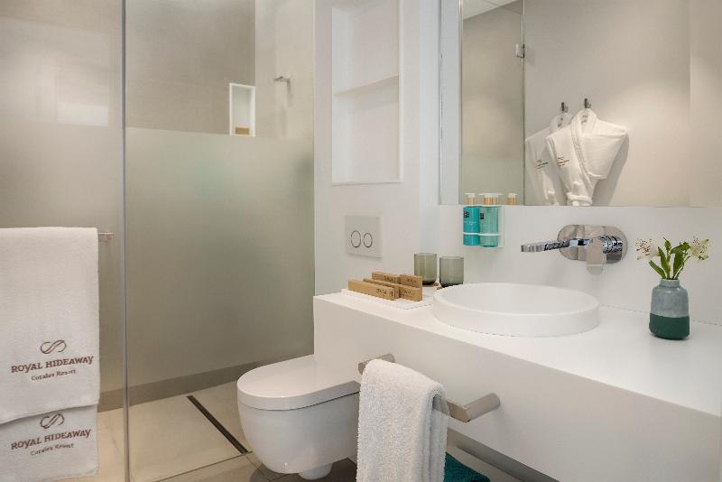 Royal Hideaway Corales Suites image