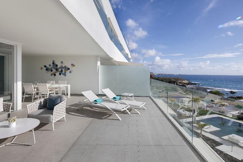 Royal Hideaway Corales Suites image