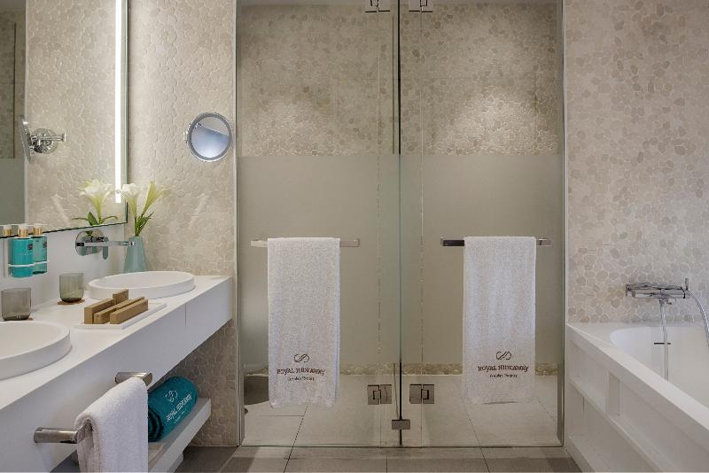 Royal Hideaway Corales Suites image