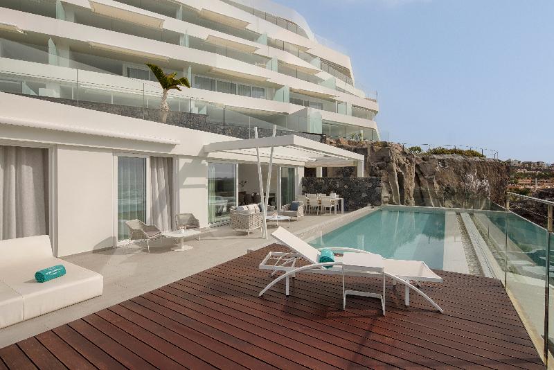 Royal Hideaway Corales Suites image