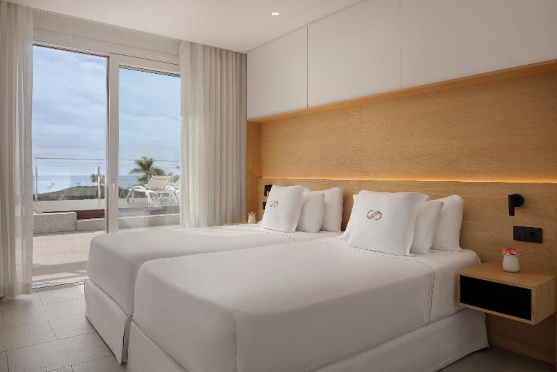 Royal Hideaway Corales Suites image