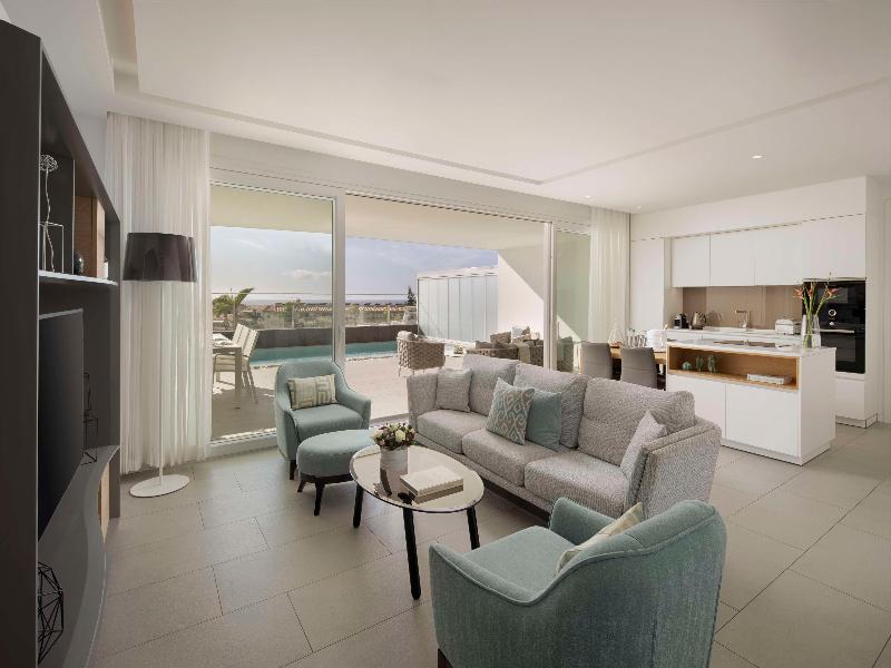 Royal Hideaway Corales Suites image