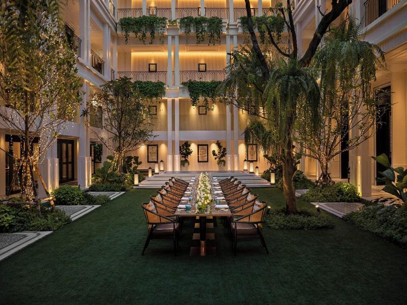Marriott Bangkok Hotel The Surawongse image
