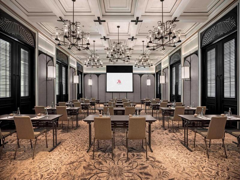 Marriott Bangkok Hotel The Surawongse image