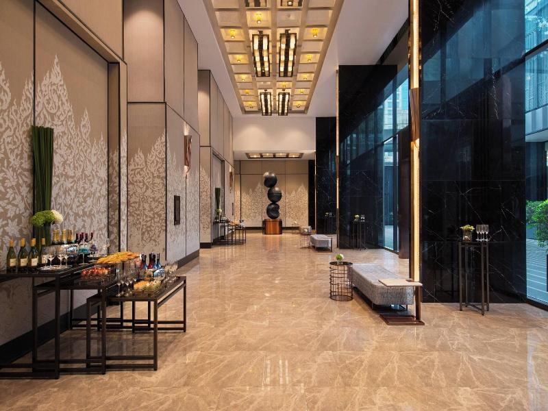 Marriott Bangkok Hotel The Surawongse image