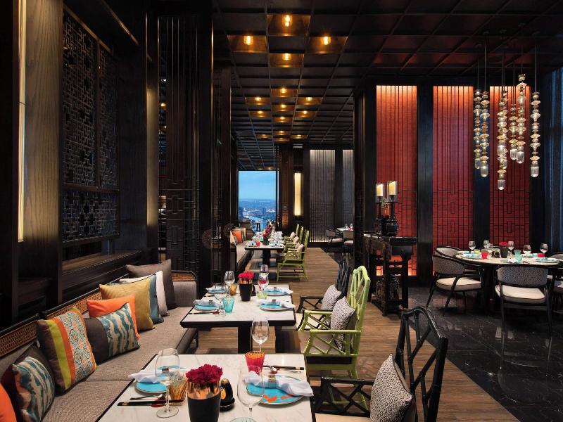 Marriott Bangkok Hotel The Surawongse image