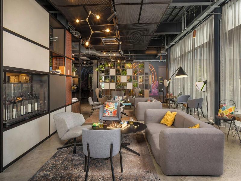 Moxy London Heathrow Airport image