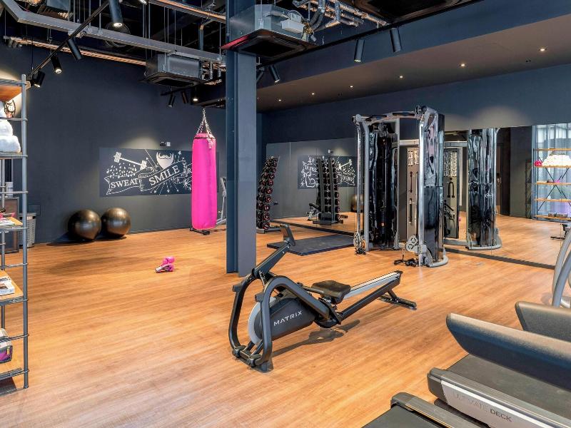 Moxy London Heathrow Airport image
