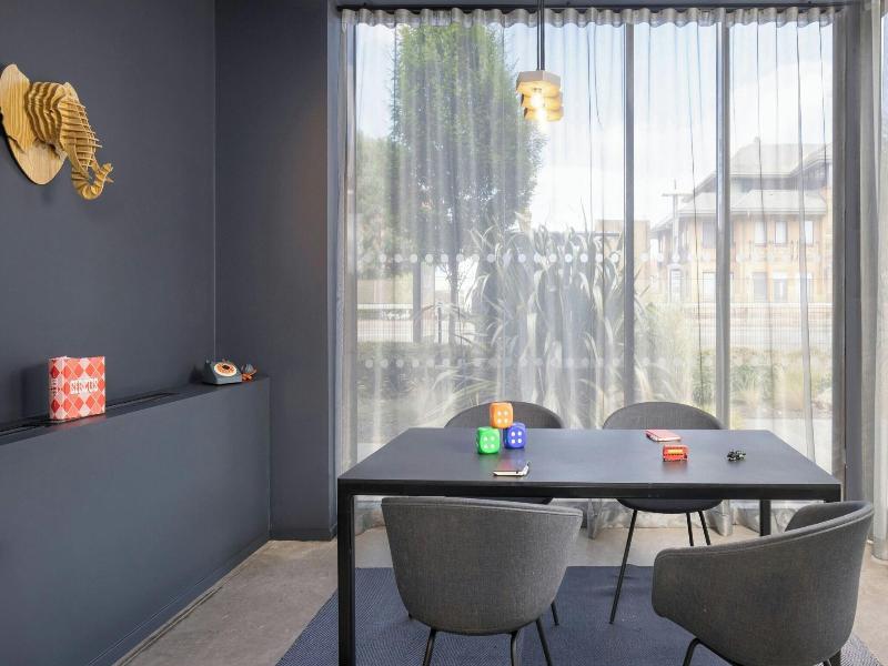 Moxy London Heathrow Airport image