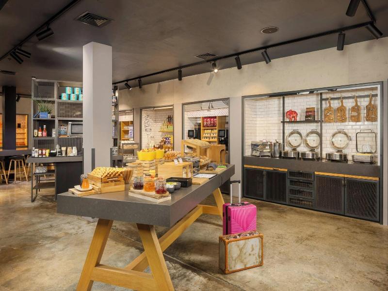 Moxy London Heathrow Airport image