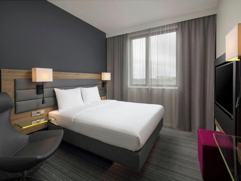 Moxy London Heathrow Airport image