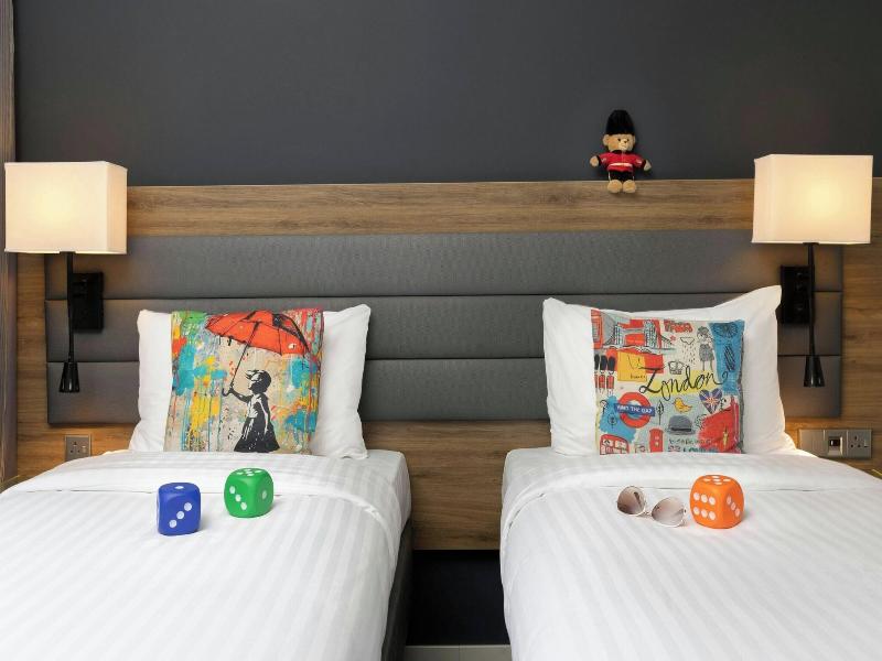 Moxy London Heathrow Airport image