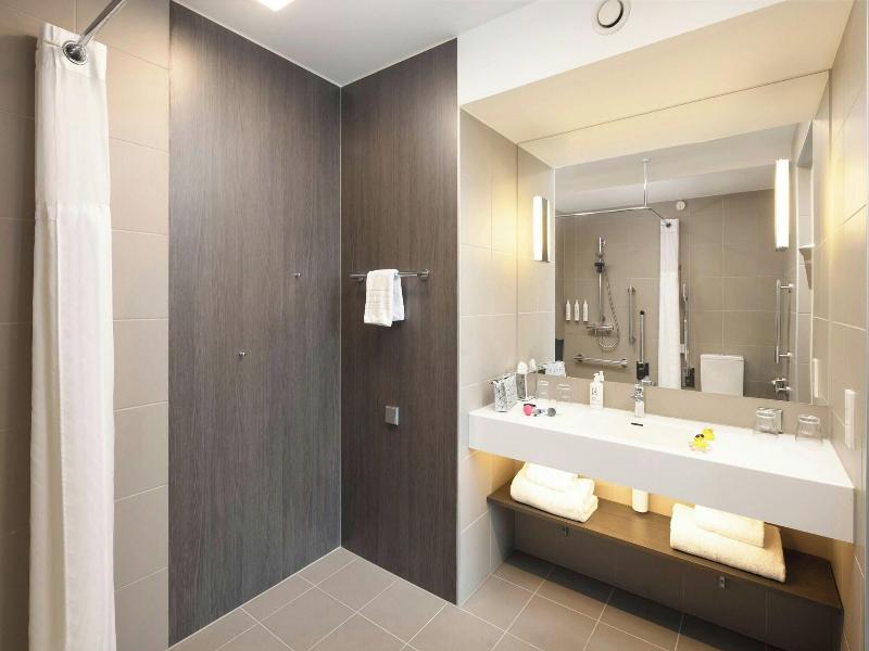 Moxy London Heathrow Airport image
