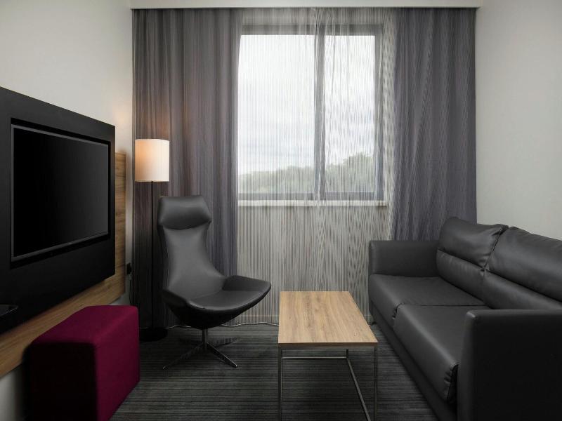 Moxy London Heathrow Airport image