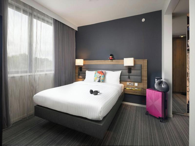 Moxy London Heathrow Airport image