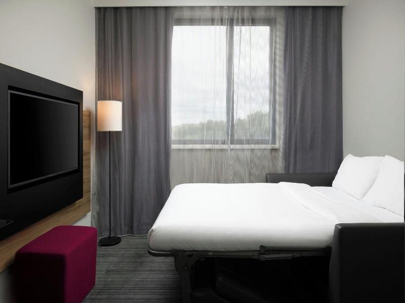 Moxy London Heathrow Airport image