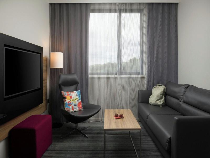 Moxy London Heathrow Airport image