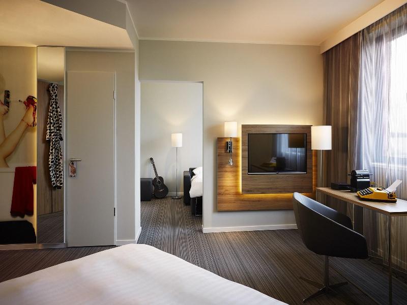 MOXY Munich Messe image
