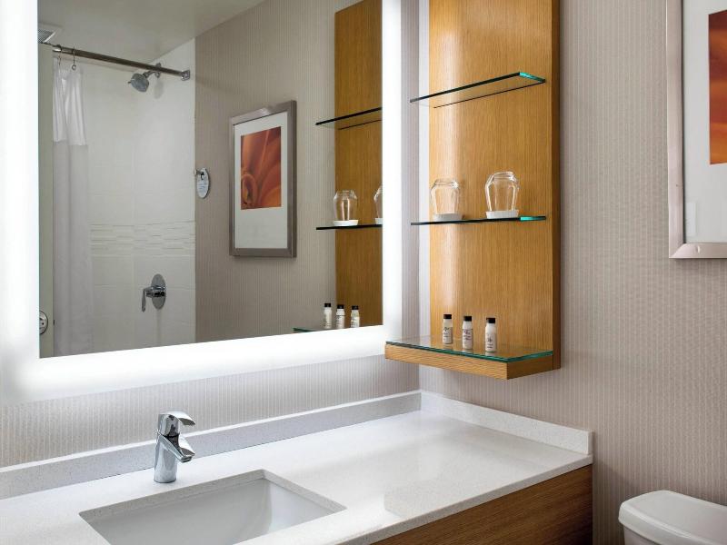 Delta Hotels Utica image