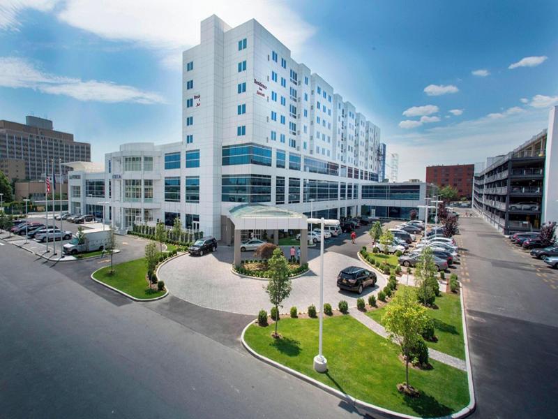 Residence Inn NYC The Bronx at Metro Center Atrium image