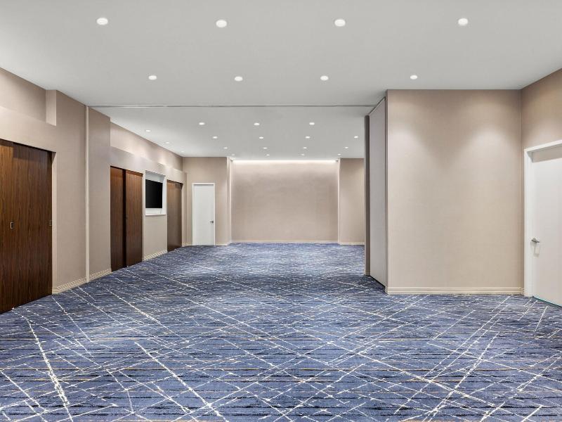 Residence Inn NYC The Bronx at Metro Center Atrium image