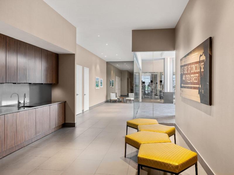 Residence Inn NYC The Bronx at Metro Center Atrium image