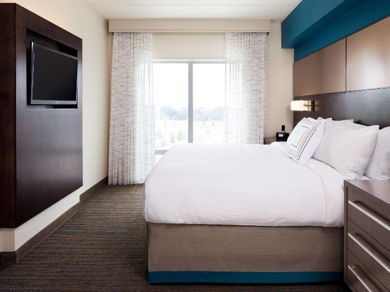 Residence Inn NYC The Bronx at Metro Center Atrium image